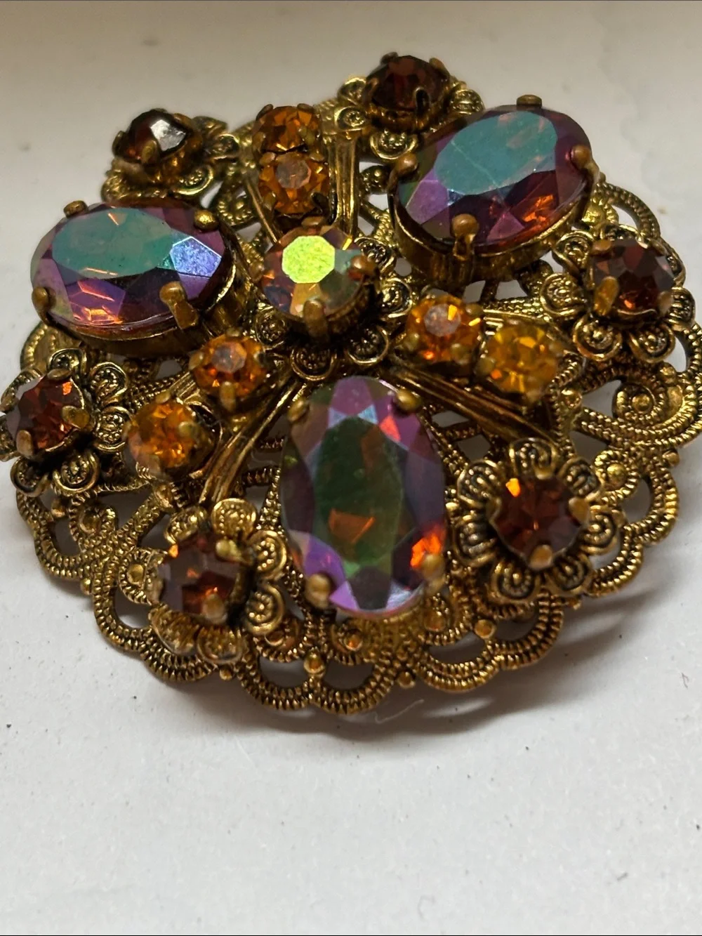 ⬛️Vintage Brass Filigree Domed Brooch Amber Topez Aurora Borealis (AB) 1 1/2”